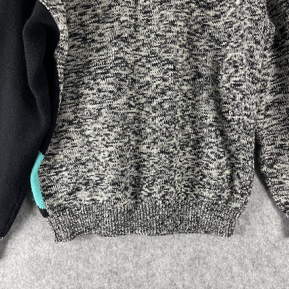 Crew Neck Graphic Minnie Mouse Sweater - Black/Gray/Pink/Teal - Picture 10 of 12